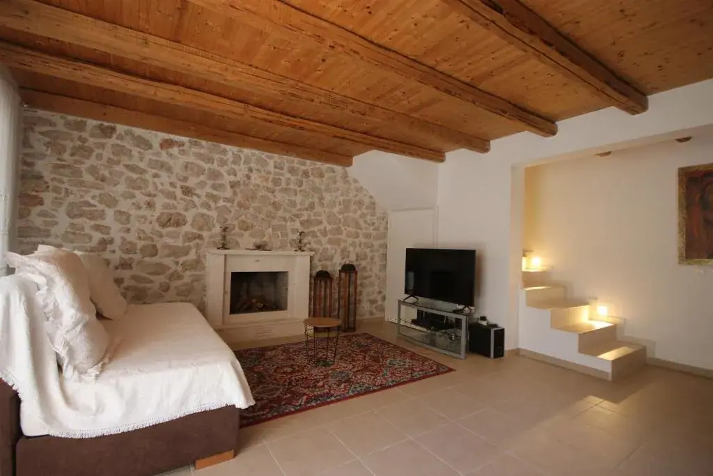 Anemos Villa — view 2