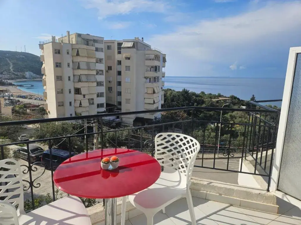 AriLeo — view 2
