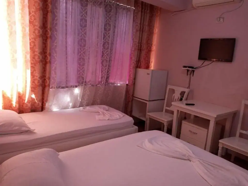 British Hotel — view 4