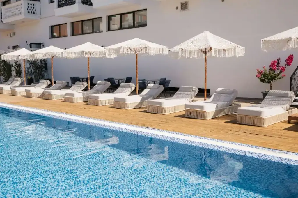 Chimaera Hotel — view 2
