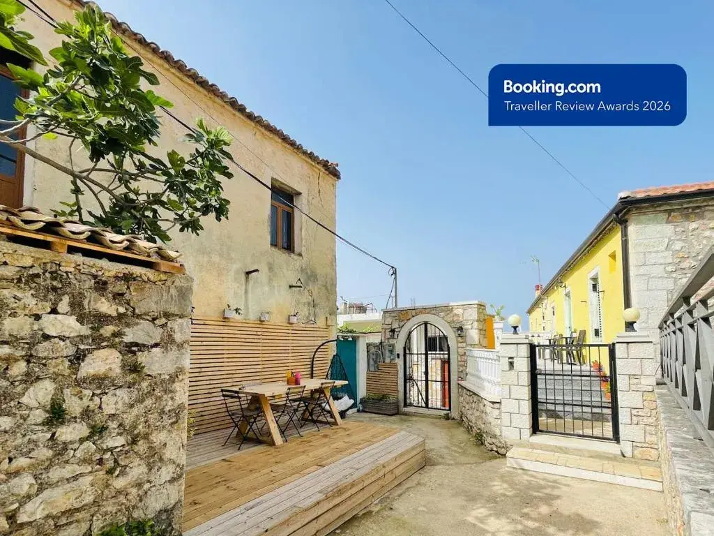 Guesthouse near the Castle of Himare in Himara, Albania