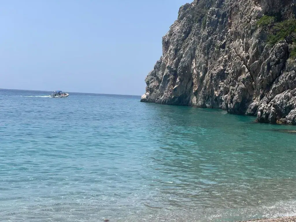 Himara Luxury Apartments — view 2