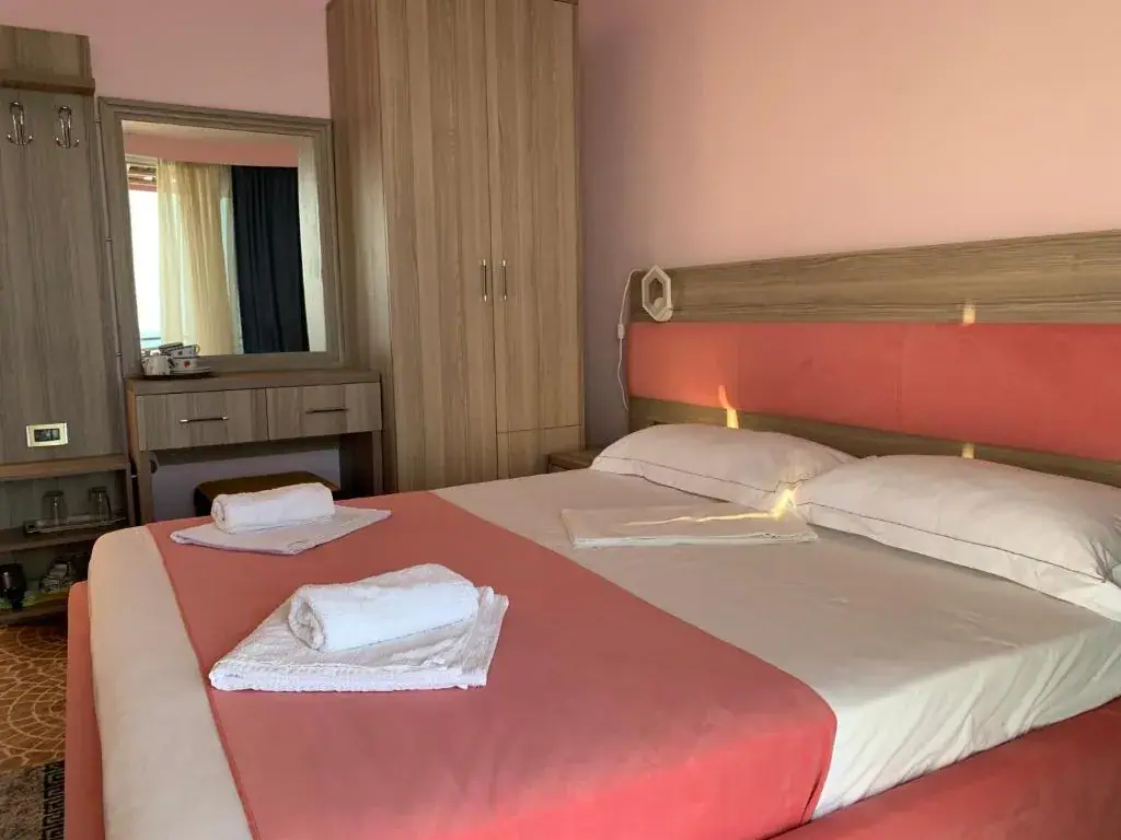 Hotel Odhisea Qeparo — view 4