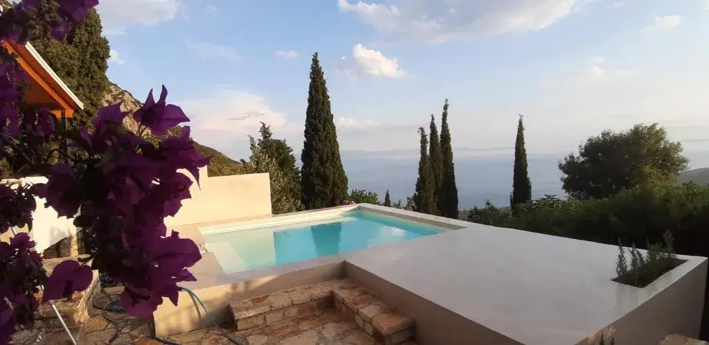 Les Villas de Qeparo — view 4