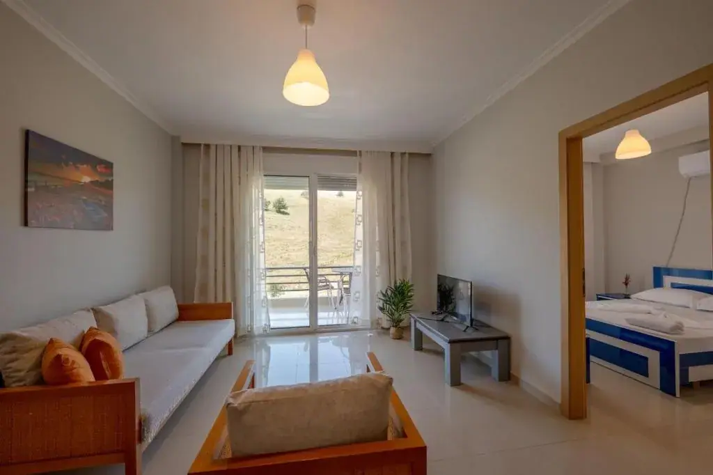 Llamani Apartments — view 3