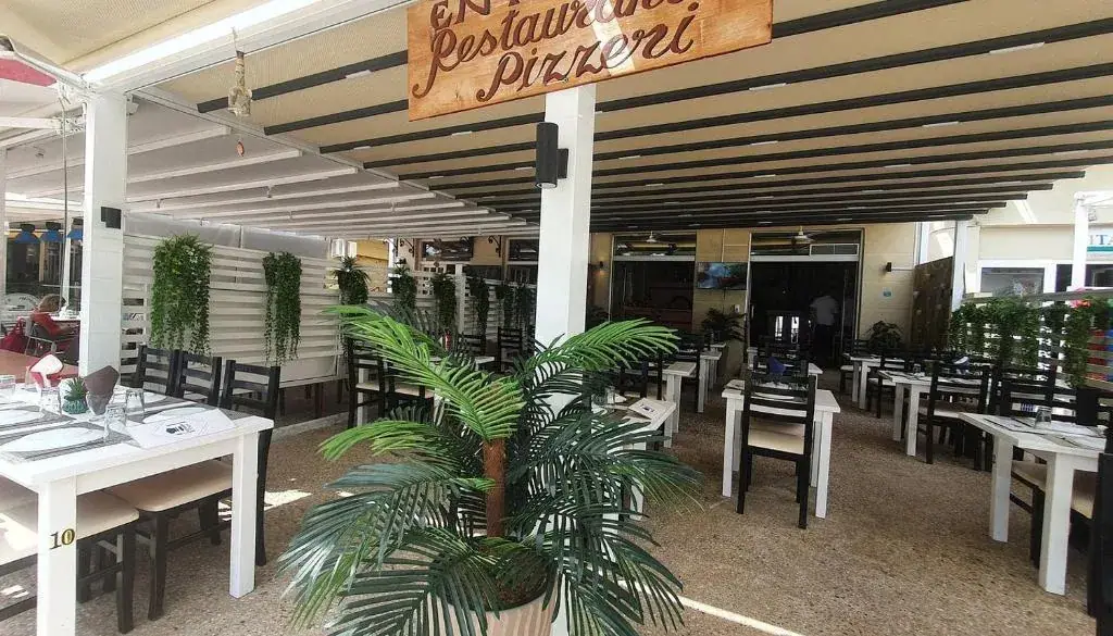 Mateo Hostel & Rooms in Himara, Albania