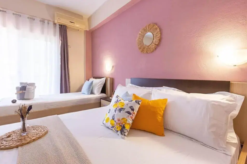Potam'Sea Bliss 7 - Beach Front, Sun Beds & Parking — view 3