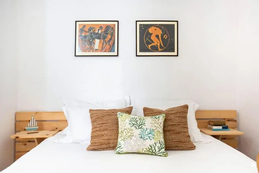 Stylish 1 Super Central Studio Apartment — view 5