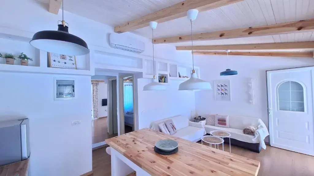 Tonea's Houses — view 3