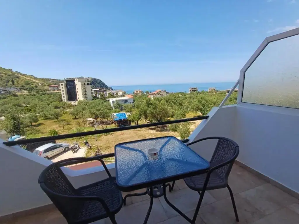 Velco BB Himara — view 2