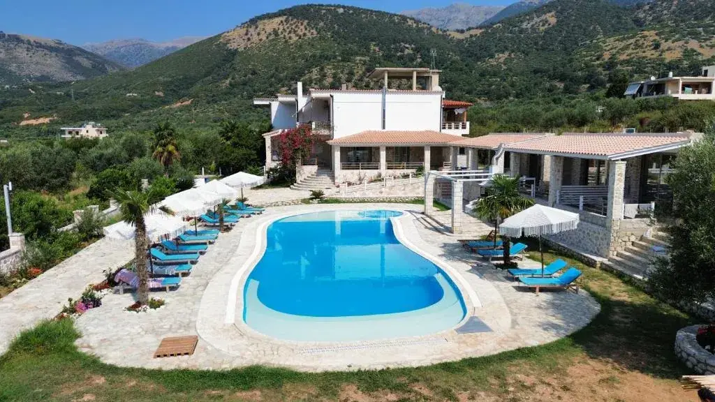 Vila Milo — view 2