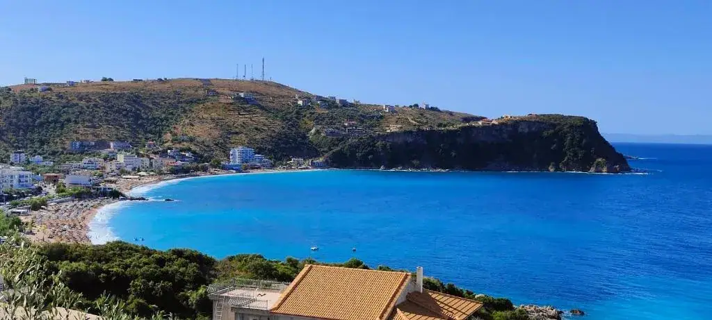 Villa Tato: Horizon Haven with Panoramic Sea Views — view 2
