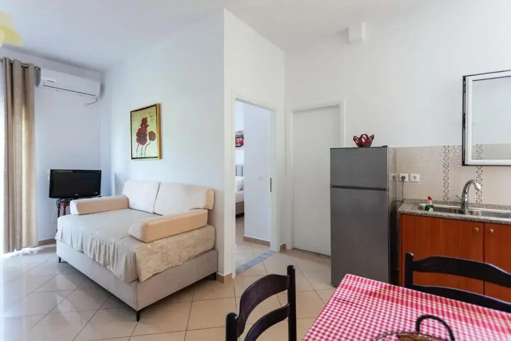 Zacharias Apartments in Himara, Albania