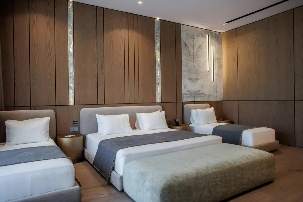 Prado Luxury Hotel — view 3