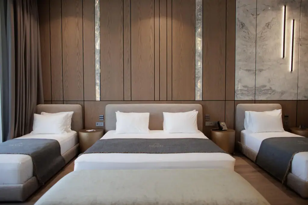 Prado Luxury Hotel — view 4
