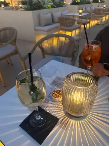 Thèa Rooftop Bar, photo 3