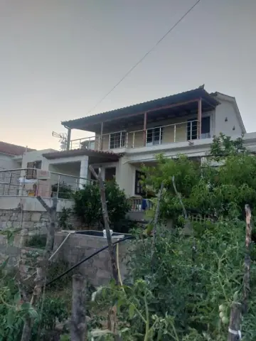 One-Bedroom House at Laertis House