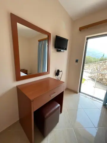 Belvedere Hotel & Suites — view 4