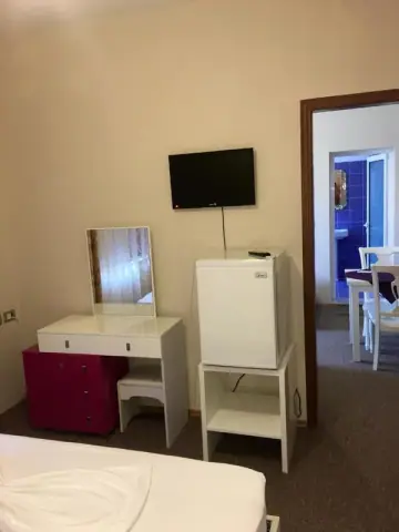 British Hotel — view 5