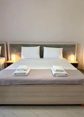 Elizabeth Apartments Himare — view 3