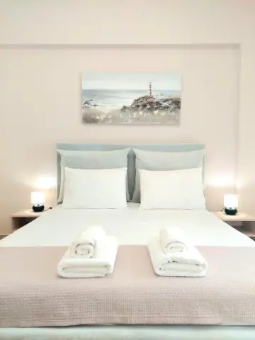 Elizabeth Apartments Himare — view 5