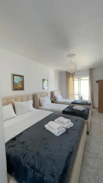 Emy's Rooms — view 4