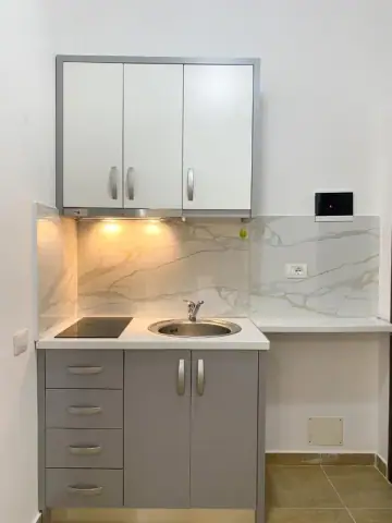 Family Apartments Himara — view 4