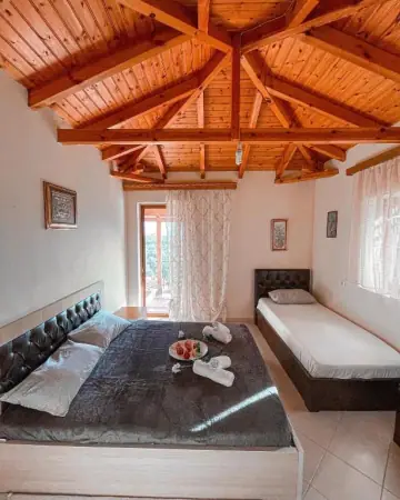 FarmHouse Qeparo — view 2