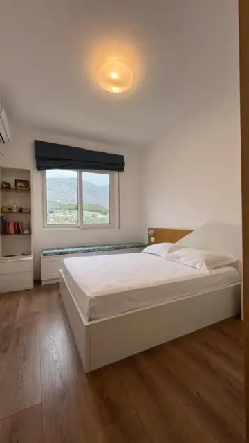 Himara Seaside Apartment — view 4