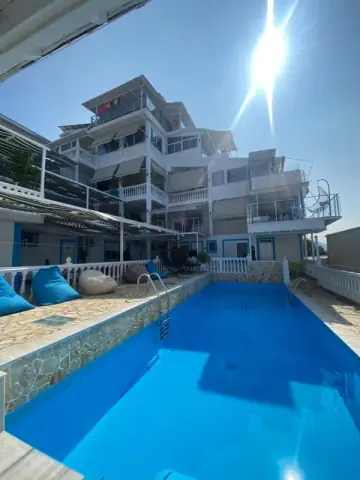 Qeparo Napolon Complex — view 3