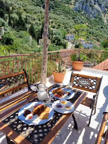 Villa Porta Qeparo — view 3