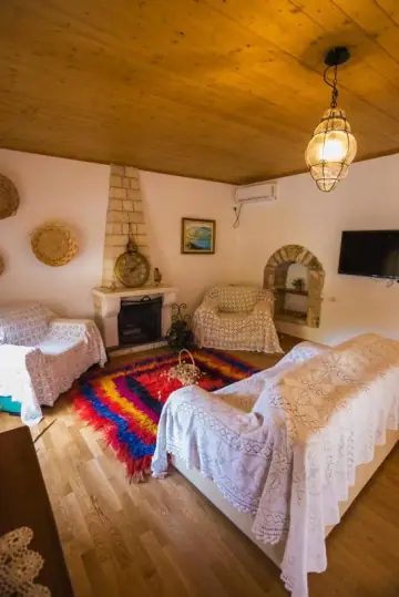 Villa Porta Qeparo — view 5
