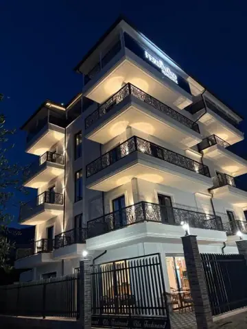 Ferdinand Residence — view 3