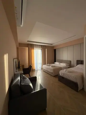 Ferdinand Residence — view 5